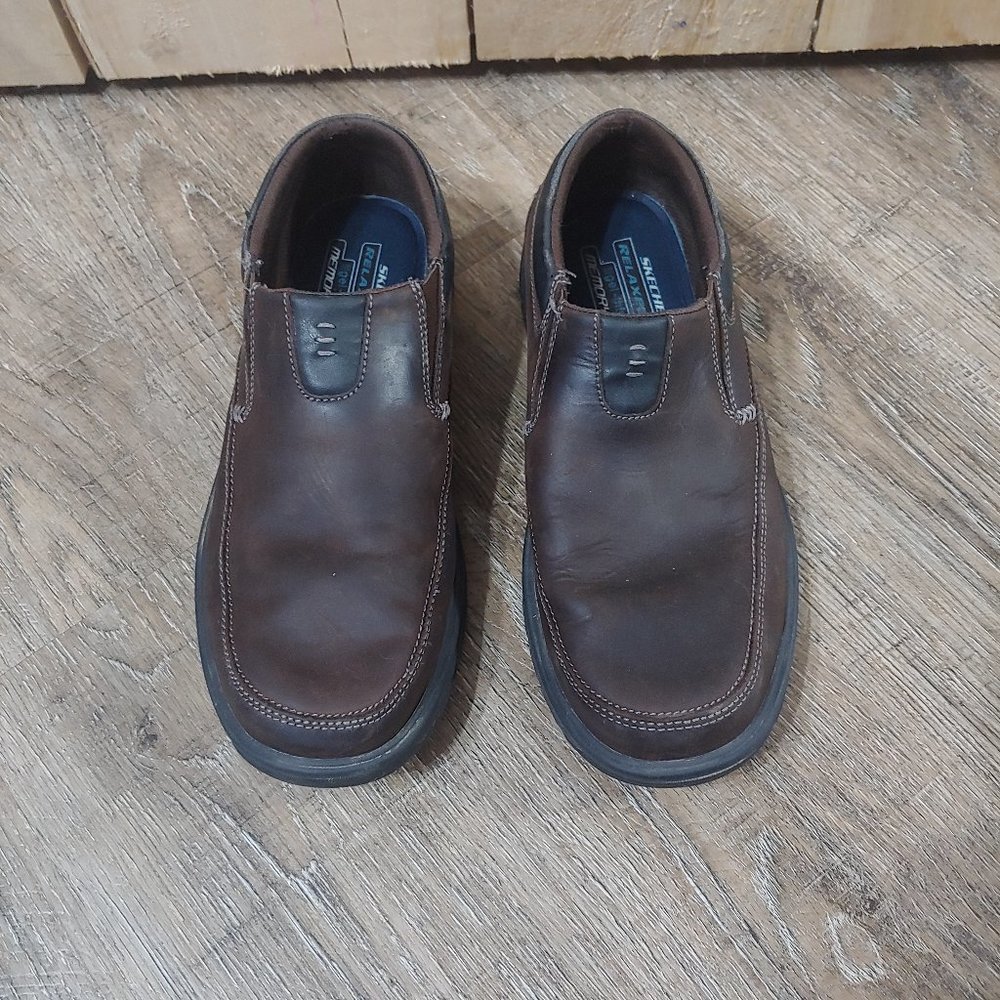 Skechers mens brown loafer leather slip -ons  size 9.5